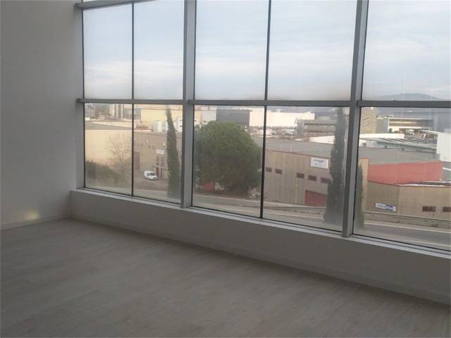 Nave industrial en Venta en Avinguda de Arraona, 24 en Zona Industrial