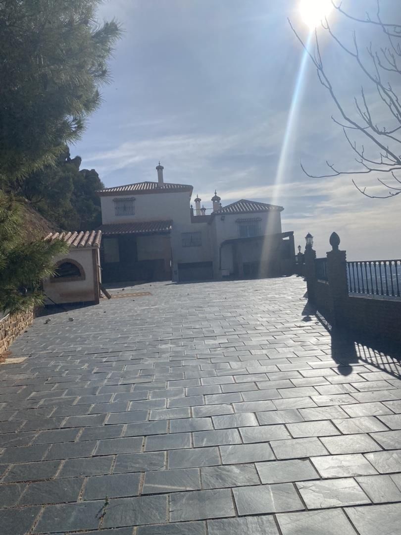 Exterior view of House or chalet for sale in Comares  with Air Conditioner, Terrace and Balcony