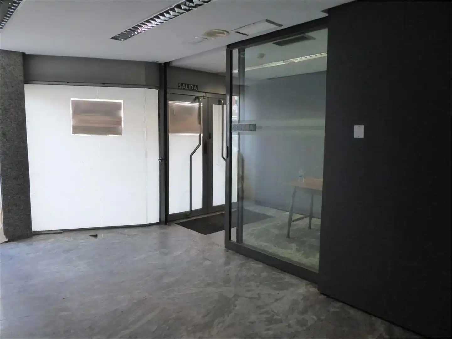 Commercial properties for sale in Calle Paz, 4, Versalles