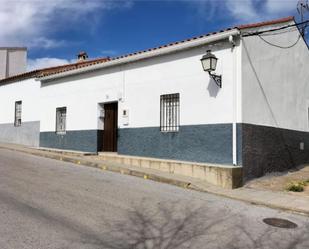 Exterior view of Single-family semi-detached for sale in Fuente del Arco  with Air Conditioner and Terrace