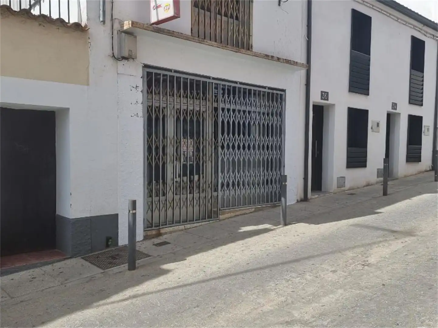 Außenansicht von Geschaftsraum zur Miete in Malpartida de Plasencia mit Klimaanlage