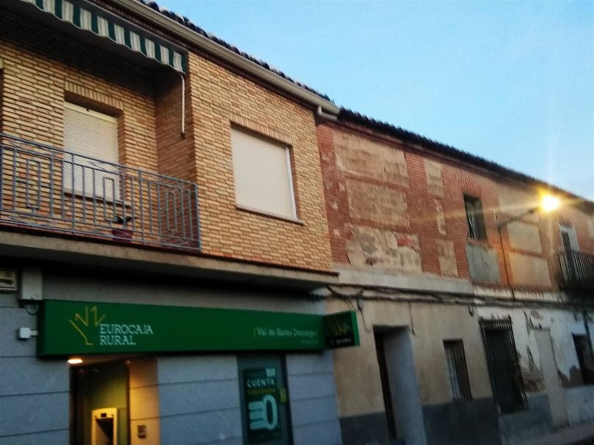 Exterior view of Single-family semi-detached for sale in Santo Domingo-Caudilla