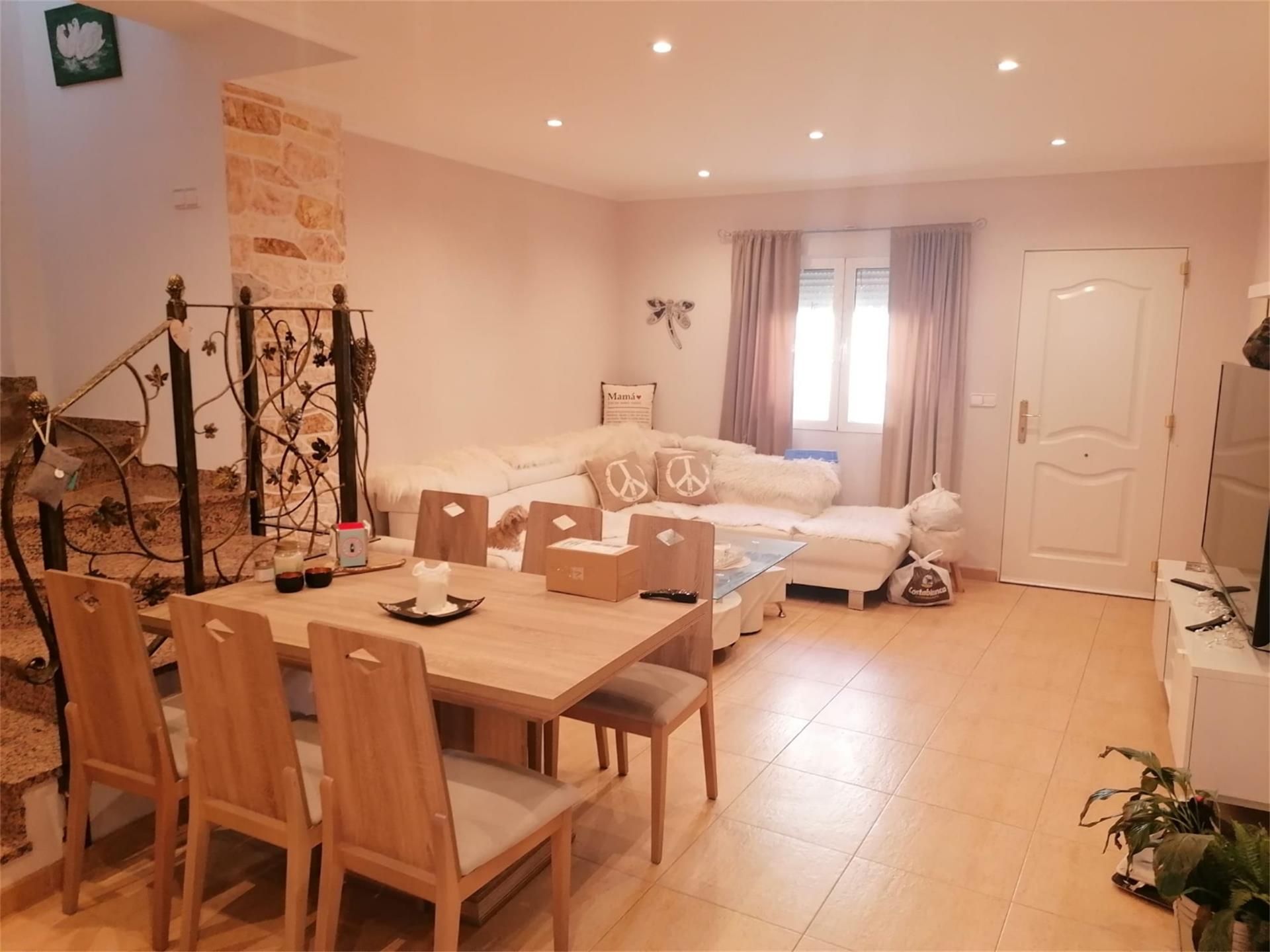 Living room of Single-family semi-detached for sale in Catral  with Air Conditioner and Terrace