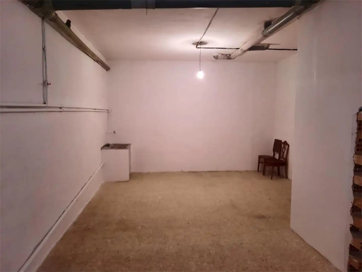 Garaje en venta en Viana