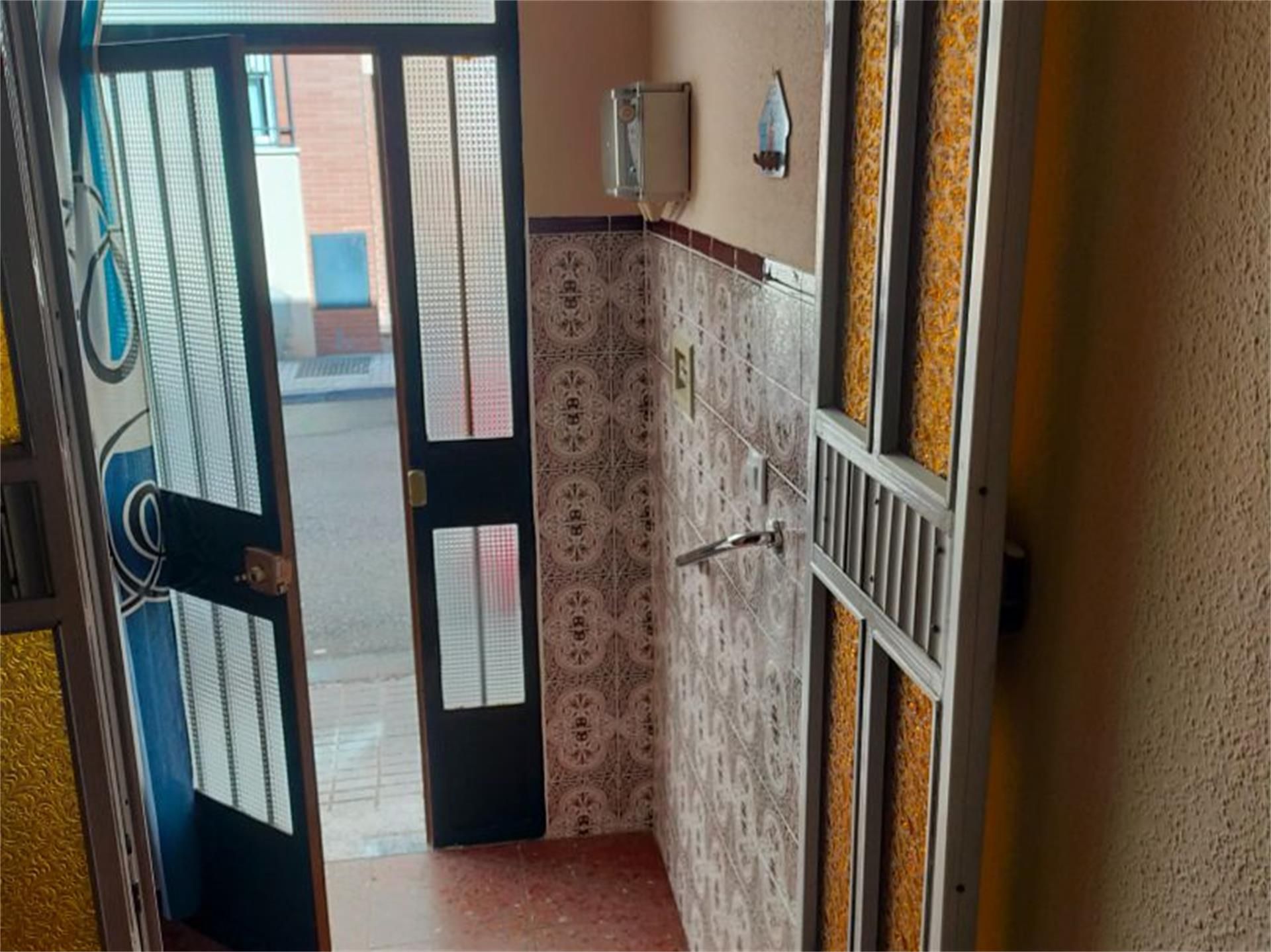 Casa adosada en venda en Linares amb Aire condicionat i Balcó