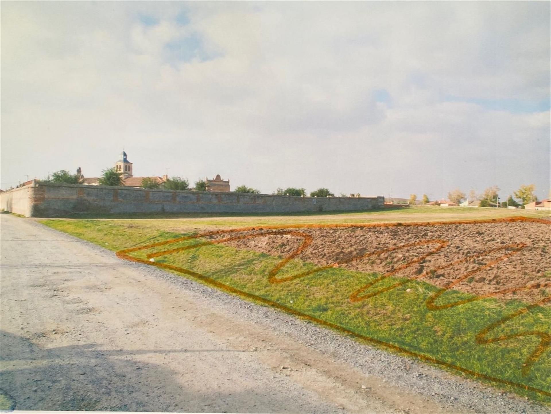 Residencial en venda en Adanero