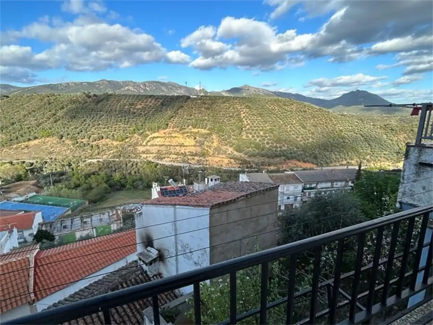 Vista exterior de Finca rústica en venda en Fuencaliente amb Aire condicionat, Moblat i Balcó
