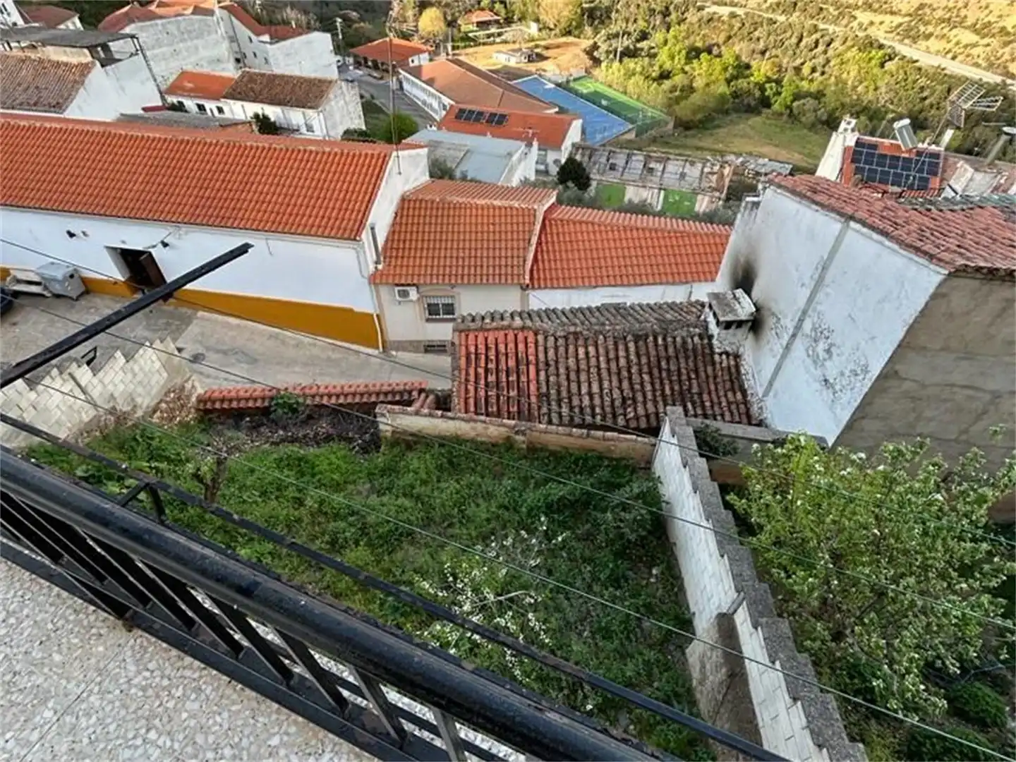 Vista exterior de Finca rústica en venda en Fuencaliente amb Aire condicionat, Moblat i Balcó