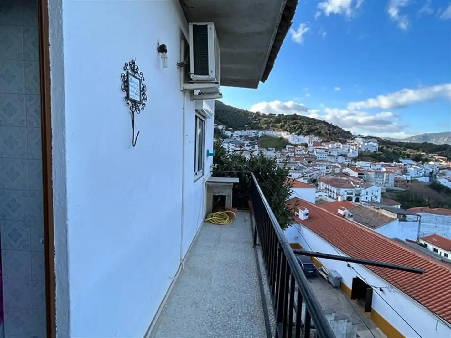 Vista exterior de Finca rústica en venda en Fuencaliente amb Aire condicionat, Moblat i Balcó