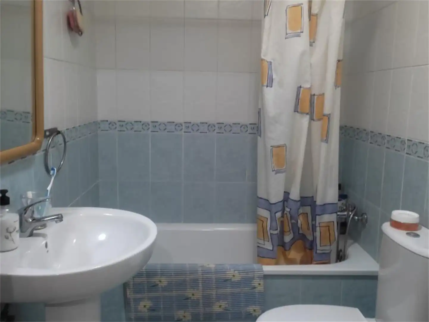 Room in Calle Libertad, 49, San Antón