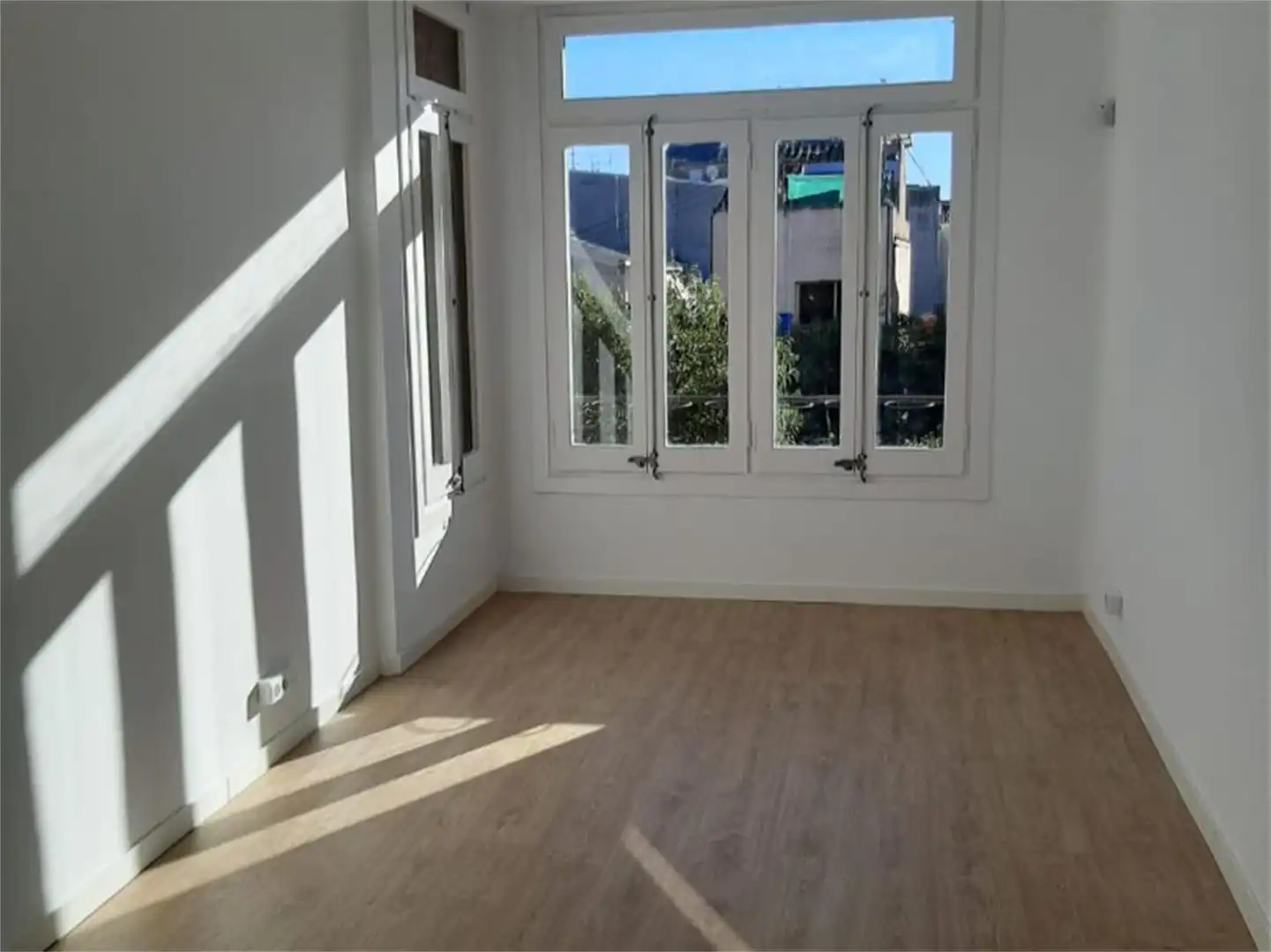 Flat for sale in Carrer de L'aneto, 5, Ca n’Esteper – Can Gorgs – Can Gorgs II Bedroom of Flat for sale in Barberà del Vallès with Air Conditioner