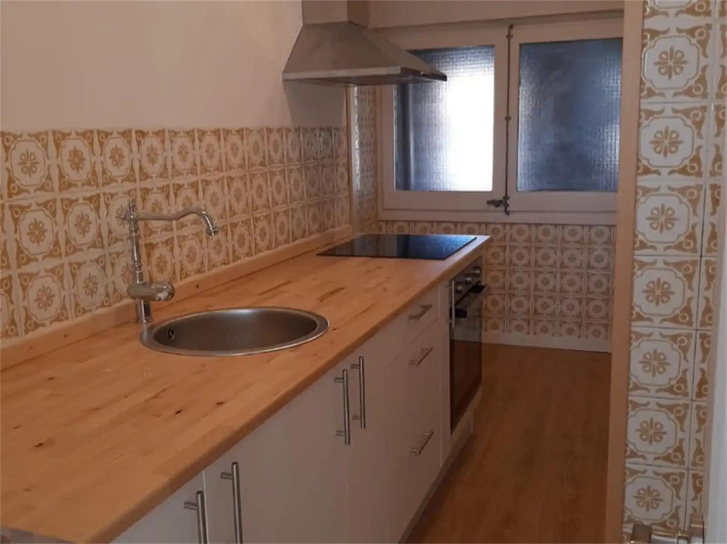 Flat for sale in Carrer de L'aneto, 5, Ca n’Esteper – Can Gorgs – Can Gorgs II Kitchen of Flat for sale in Barberà del Vallès with Air Conditioner