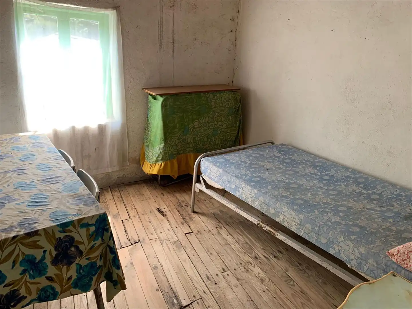 Dormitori de Casa adosada en venda en Pías amb Traster i Balcó
