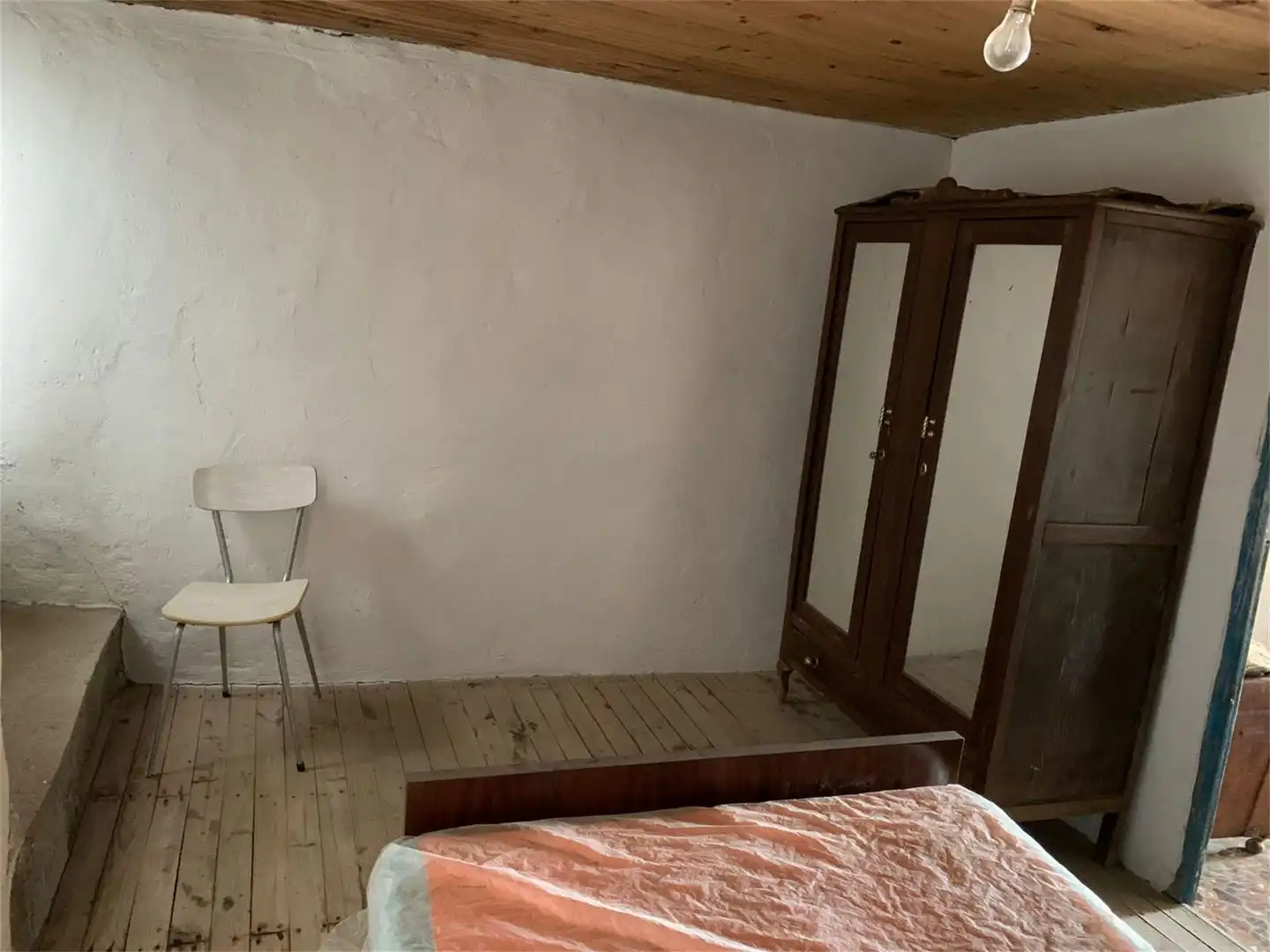 Dormitori de Casa adosada en venda en Pías amb Traster i Balcó