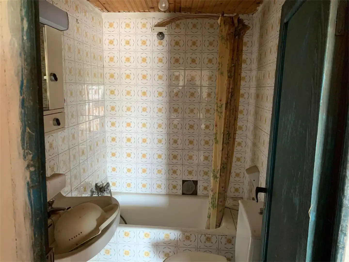 Bany de Casa adosada en venda en Pías amb Traster i Balcó