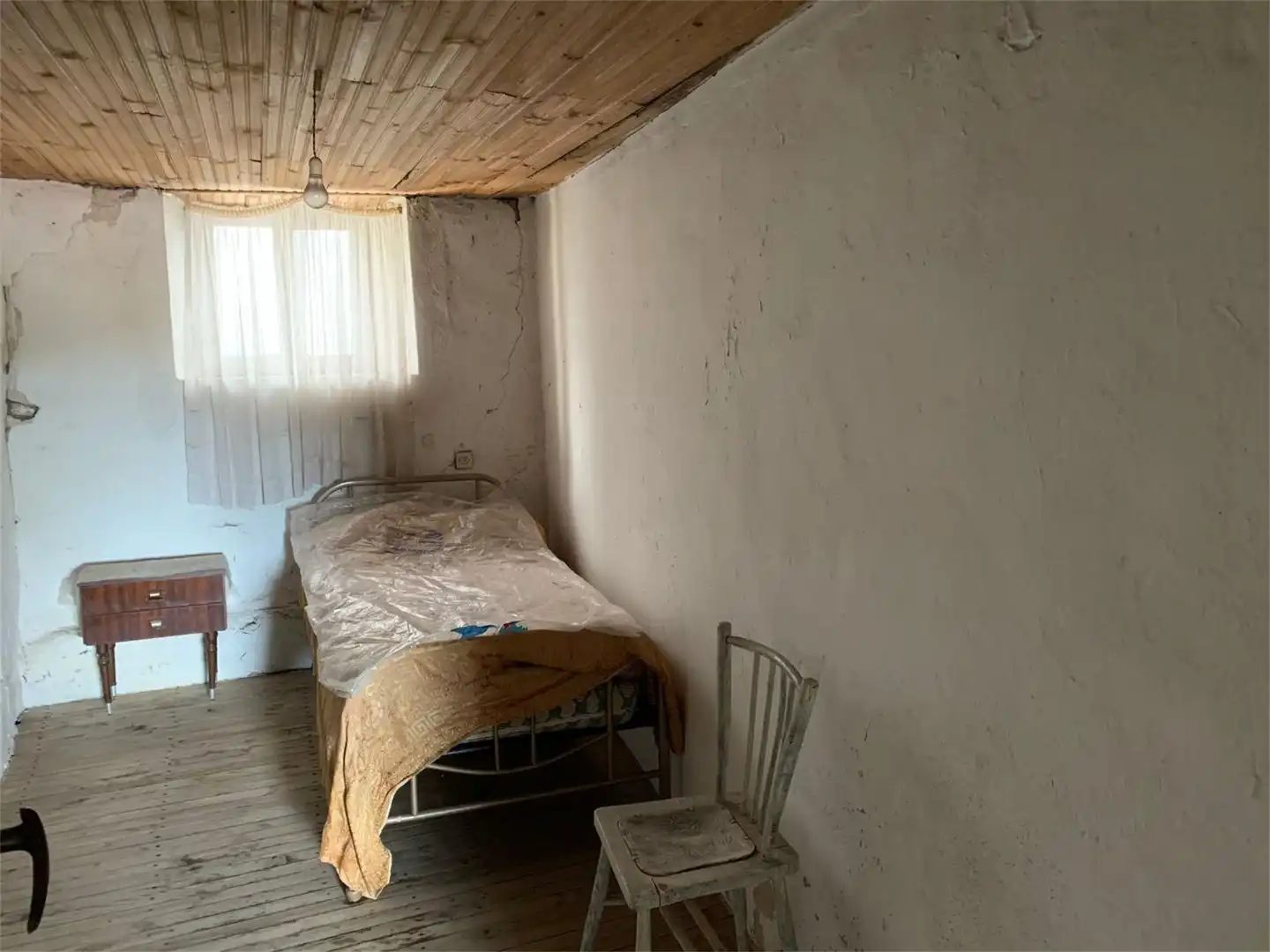 Dormitori de Casa adosada en venda en Pías amb Traster i Balcó