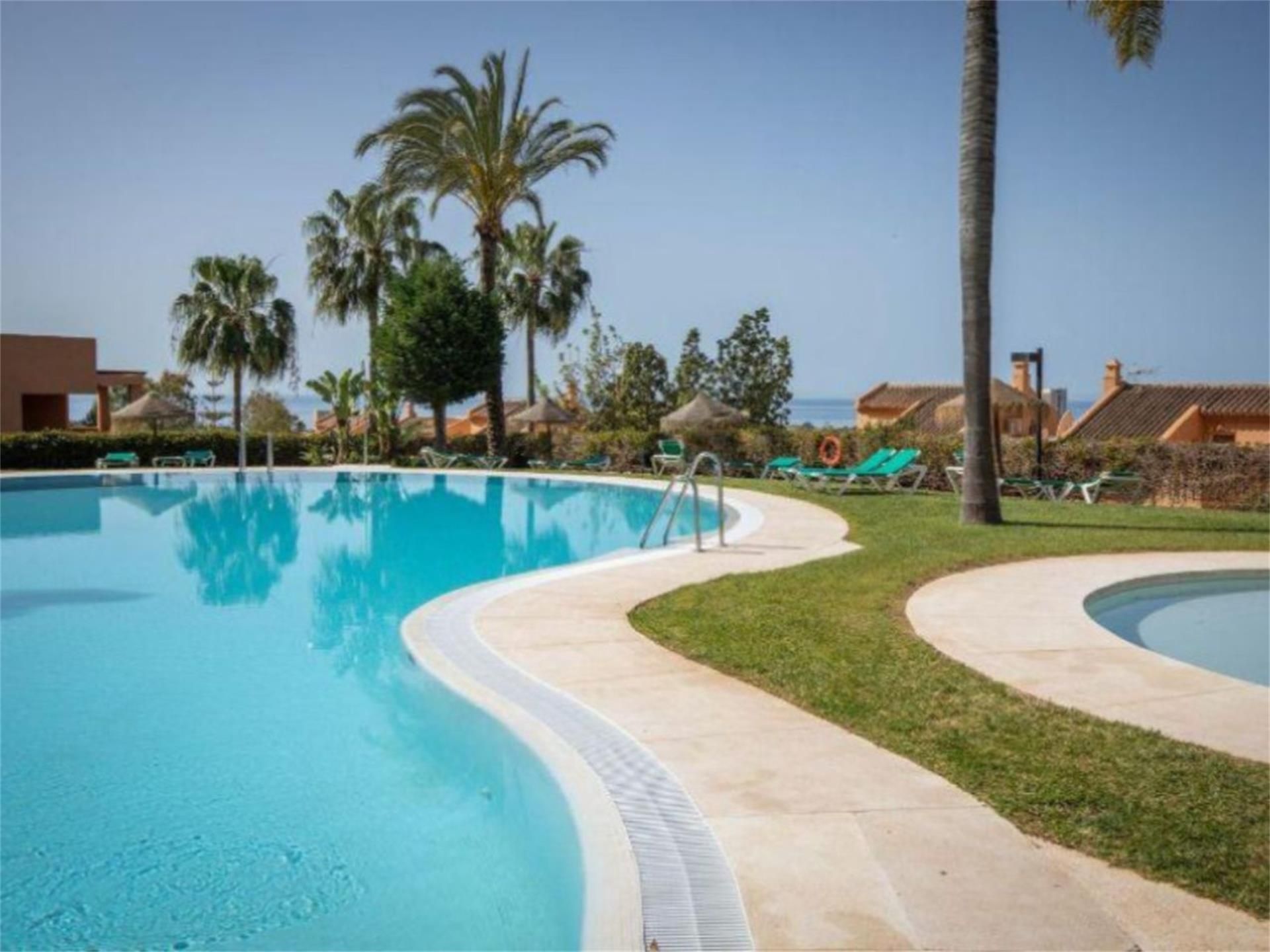 Piscina de Àtic en venda en Marbella amb Aire condicionat, Terrassa i Piscina
