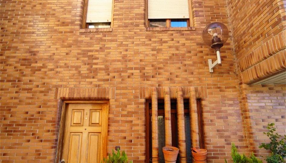 Foto 1 de Casa adosada en venda a Calle Conde Garay, 24, Saldaña, Palencia