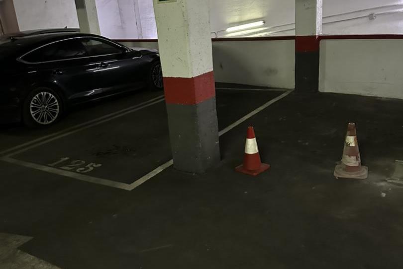 Photo 1 of Garage for sale in Calle de Saavedra Fajardo, 4a, Puerta del Ángel, Madrid