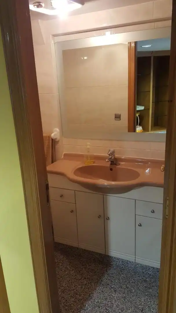 Bathroom of Commercial properties for rent in Cerceda