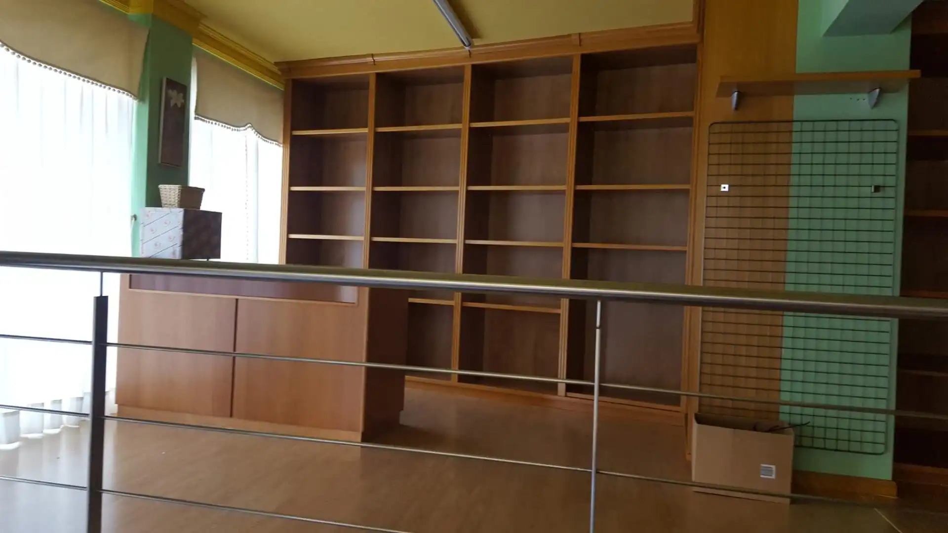 Commercial properties for rent in Cerceda
