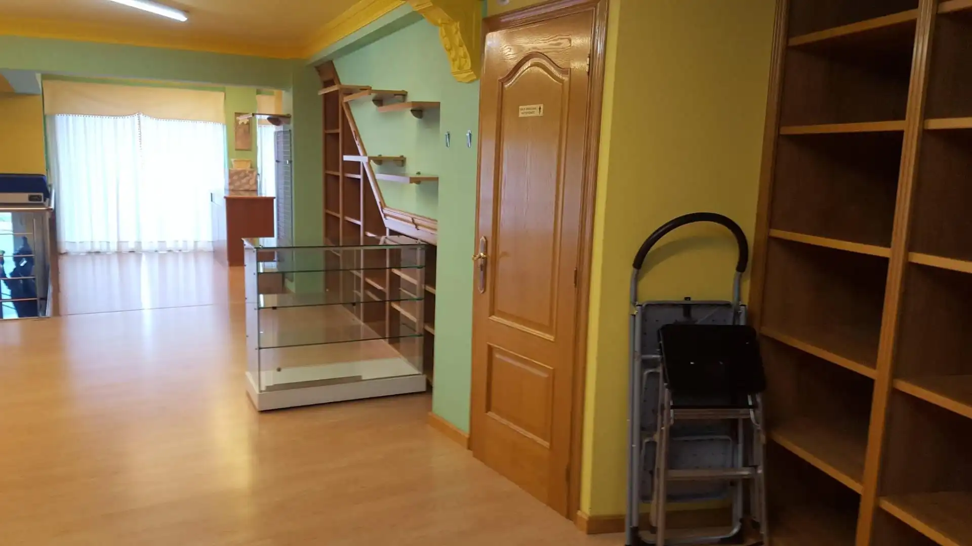 Commercial properties for rent in Cerceda