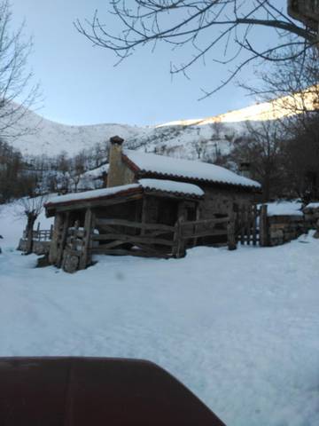 Casa-chalet en Venta en Sobrescobio