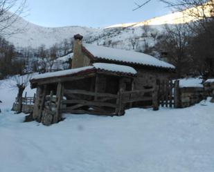 Casa o xalet en venda en Sobrescobio