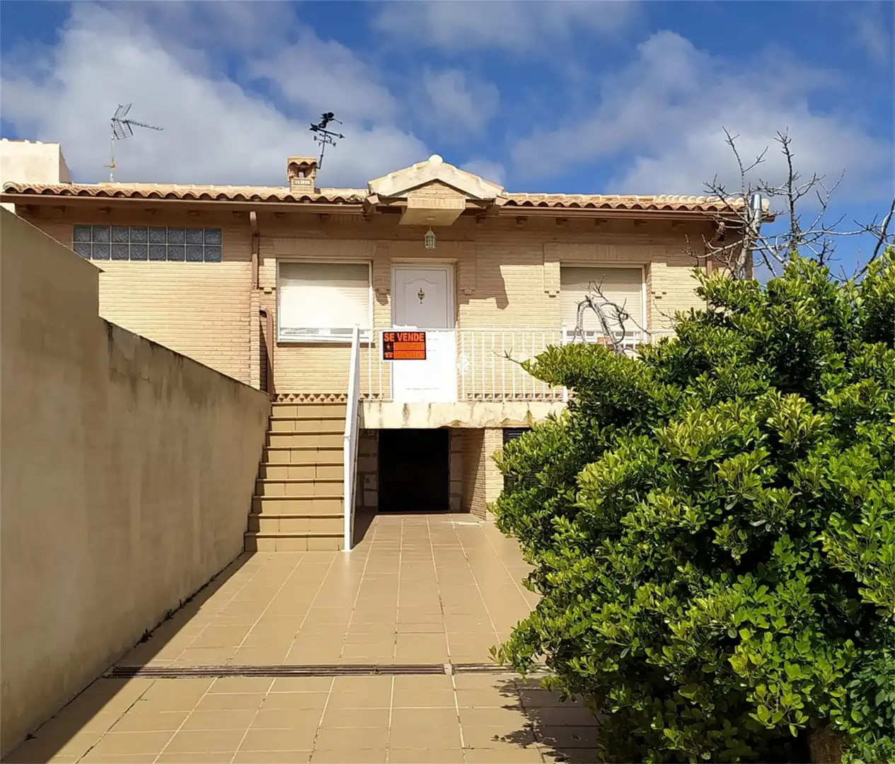 Vista exterior de Casa o chalet en venta en Menasalbas con Aire acondicionado, Calefacción y Jardín privado