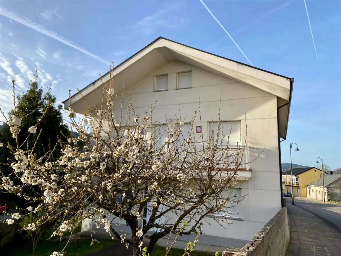 Vista exterior de Casa o chalet en venta en Fabero con Balcón