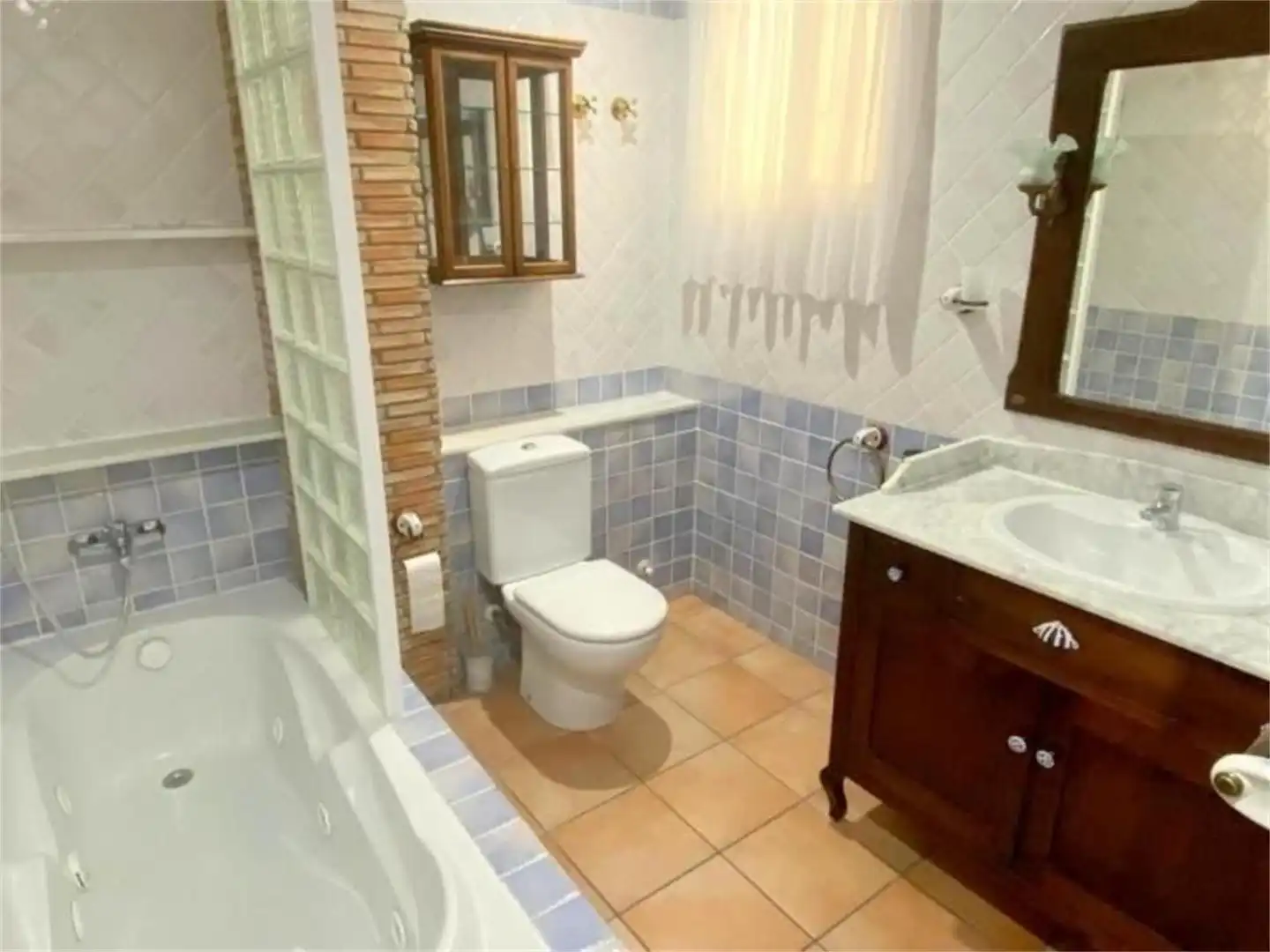 Bathroom of Flat for rent in Orihuela  with Air Conditioner, Furnished and Balcony