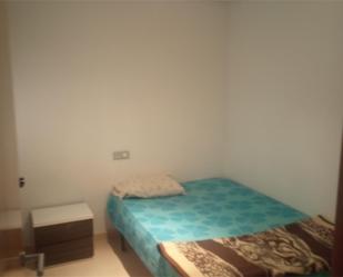 Bedroom of Flat to share in Torrevieja