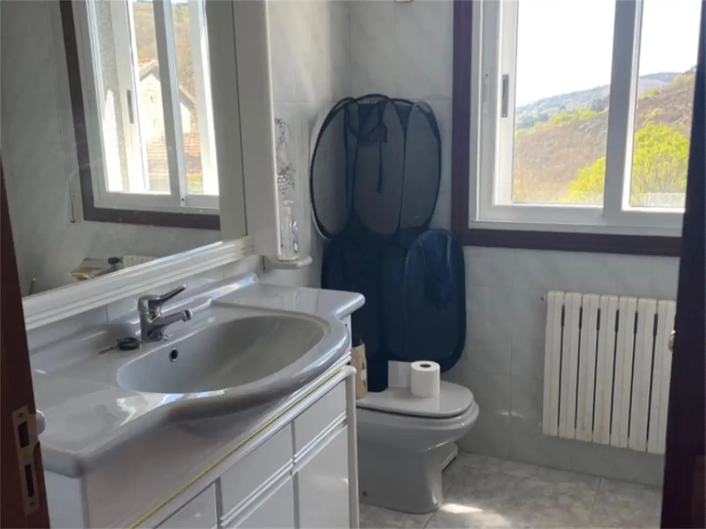 Houses for sale in Lugar Parada Do Monte, 12, Lobeira Bathroom of Houses for sale in Lobeira with Terrace and Balcony