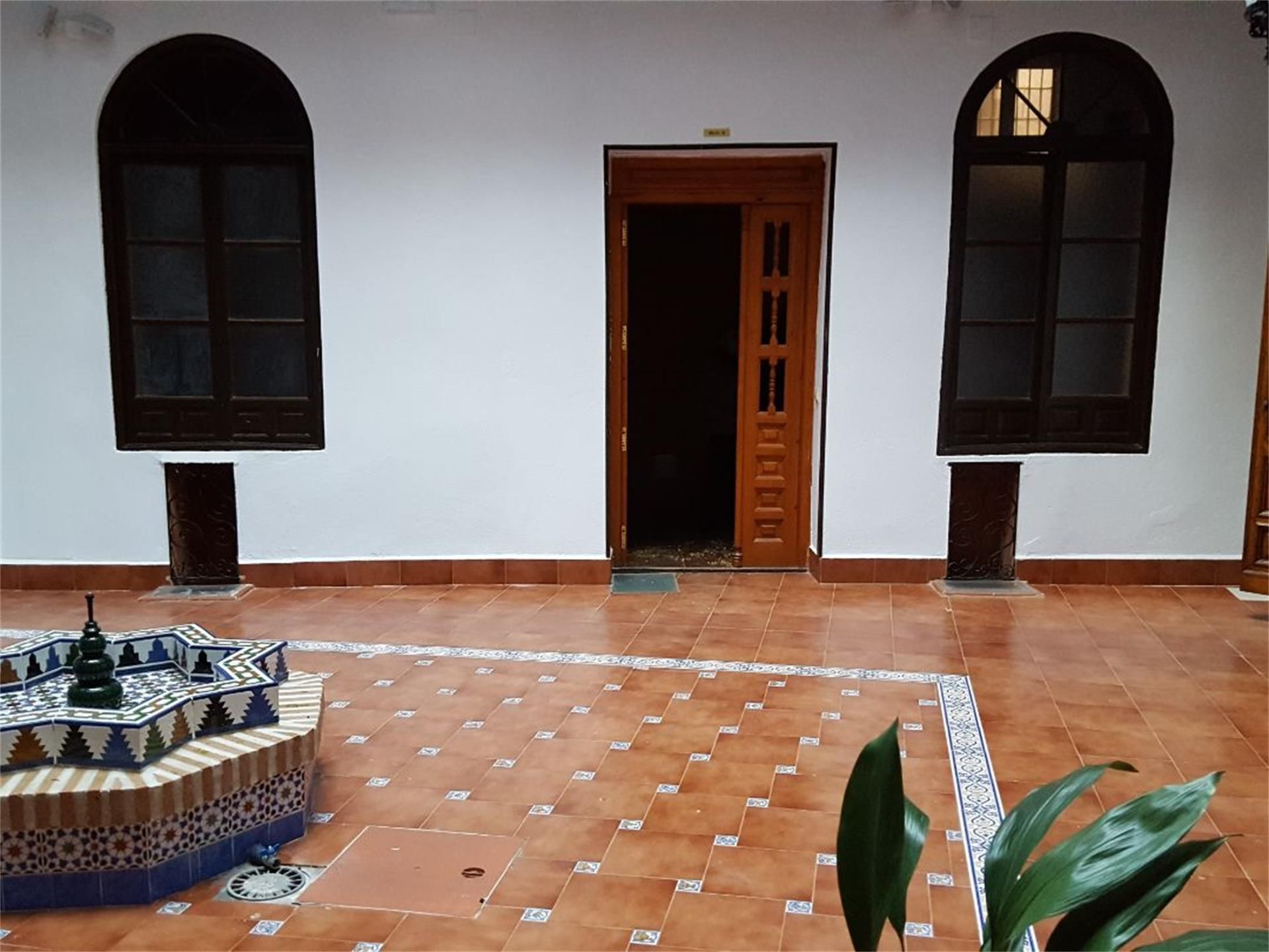 Local de lloguer a Calle Granada, 9, Casco Histórico