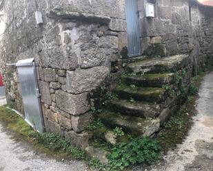 Vista exterior de Casa adosada en venda en Rairiz de Veiga amb Balcó