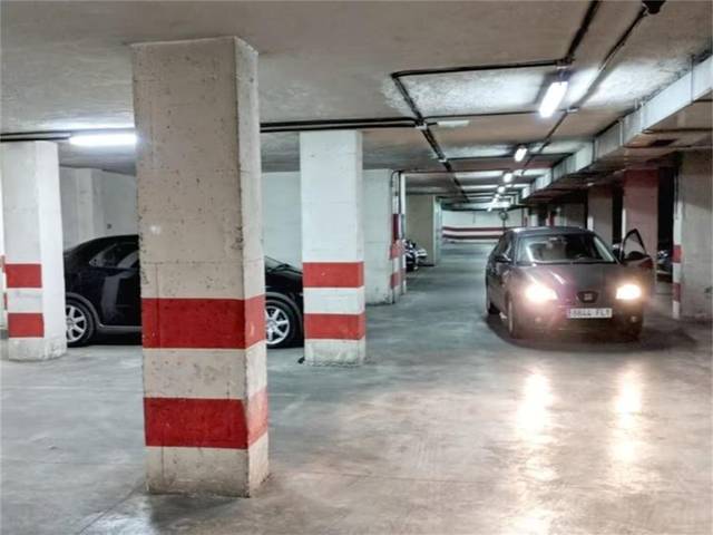 Garaje en Alquiler en Calle de las Fray Bartolomé, 1 en Residencial Triana - Barrio Alto