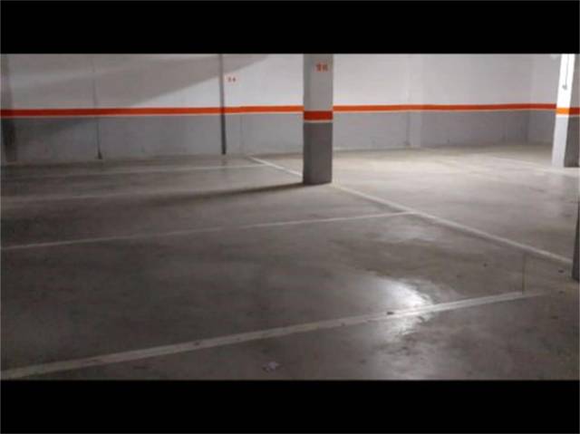 Garaje en Alquiler en Calle la Vega, 36 en Las Lomas