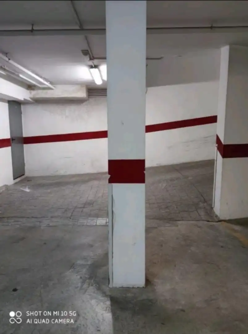 Garaje de alquiler en Avinguda de la Pau, 22, L'Alcúdia de Crespins Parking de Garaje de alquiler en L'Alcúdia de Crespins