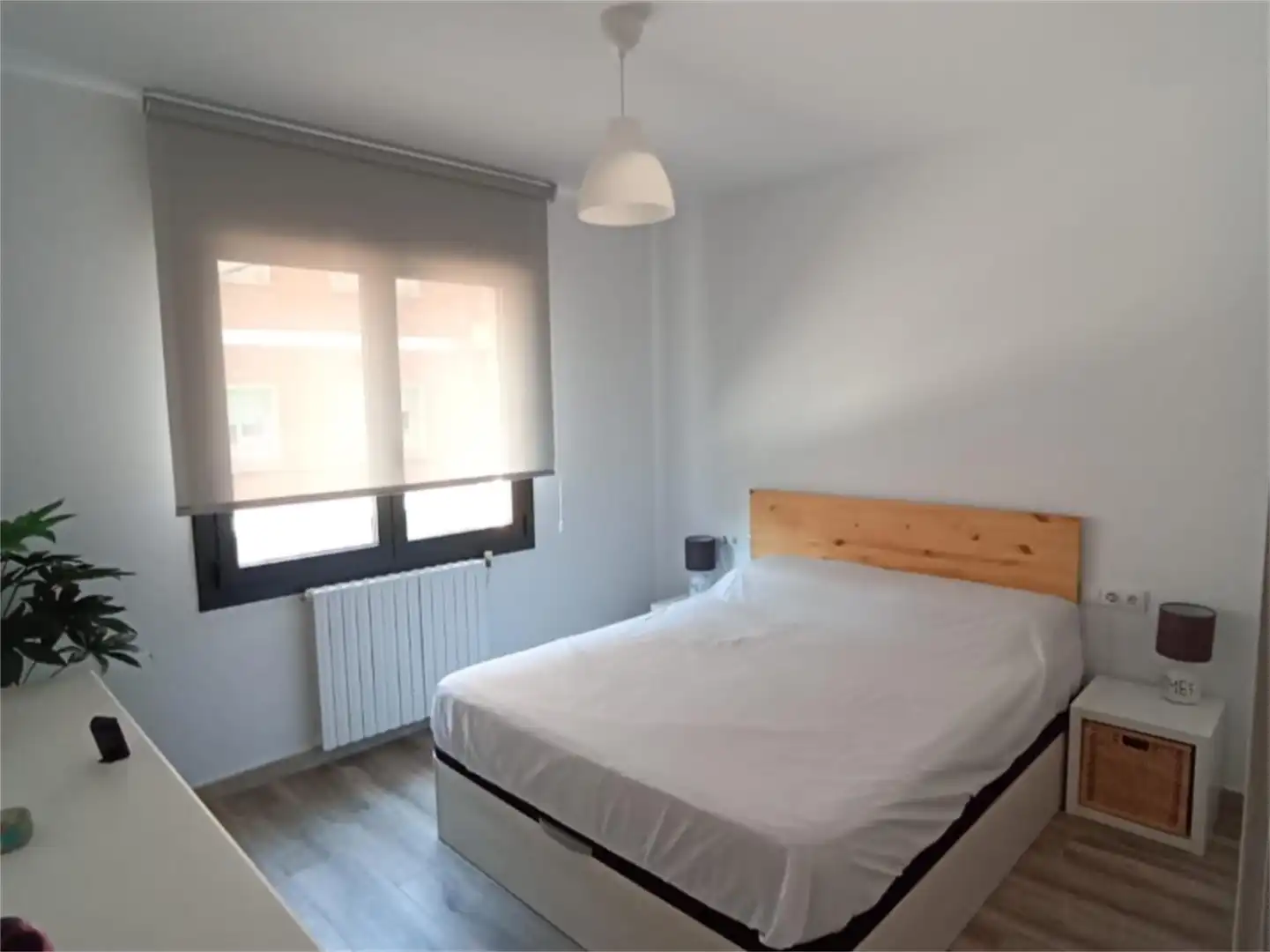 Einfamilien-Reihenhaus zum Verkauf in Carrer de Roger de Flor, 38, Fonts dels Capellans - Sagrada Família Schlafzimmer von Einfamilien-Reihenhaus zum Verkauf in Manresa mit Klimaanlage und Terrasse