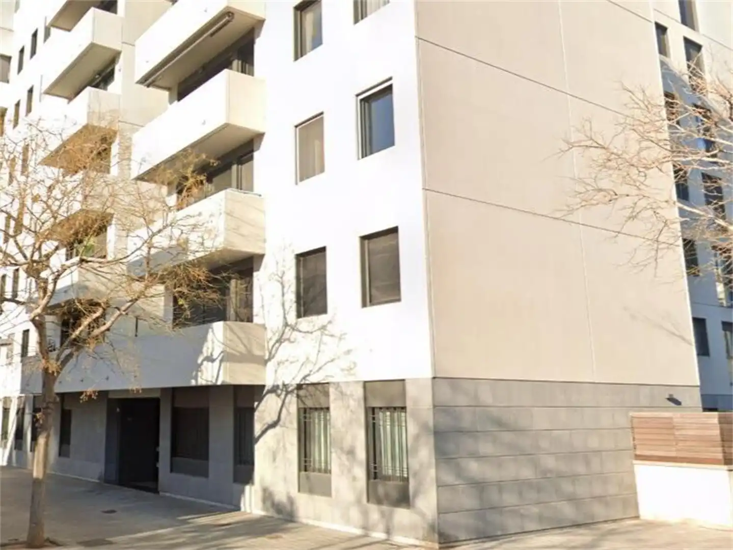 Vista exterior de Garatge en venda en Barcelona
