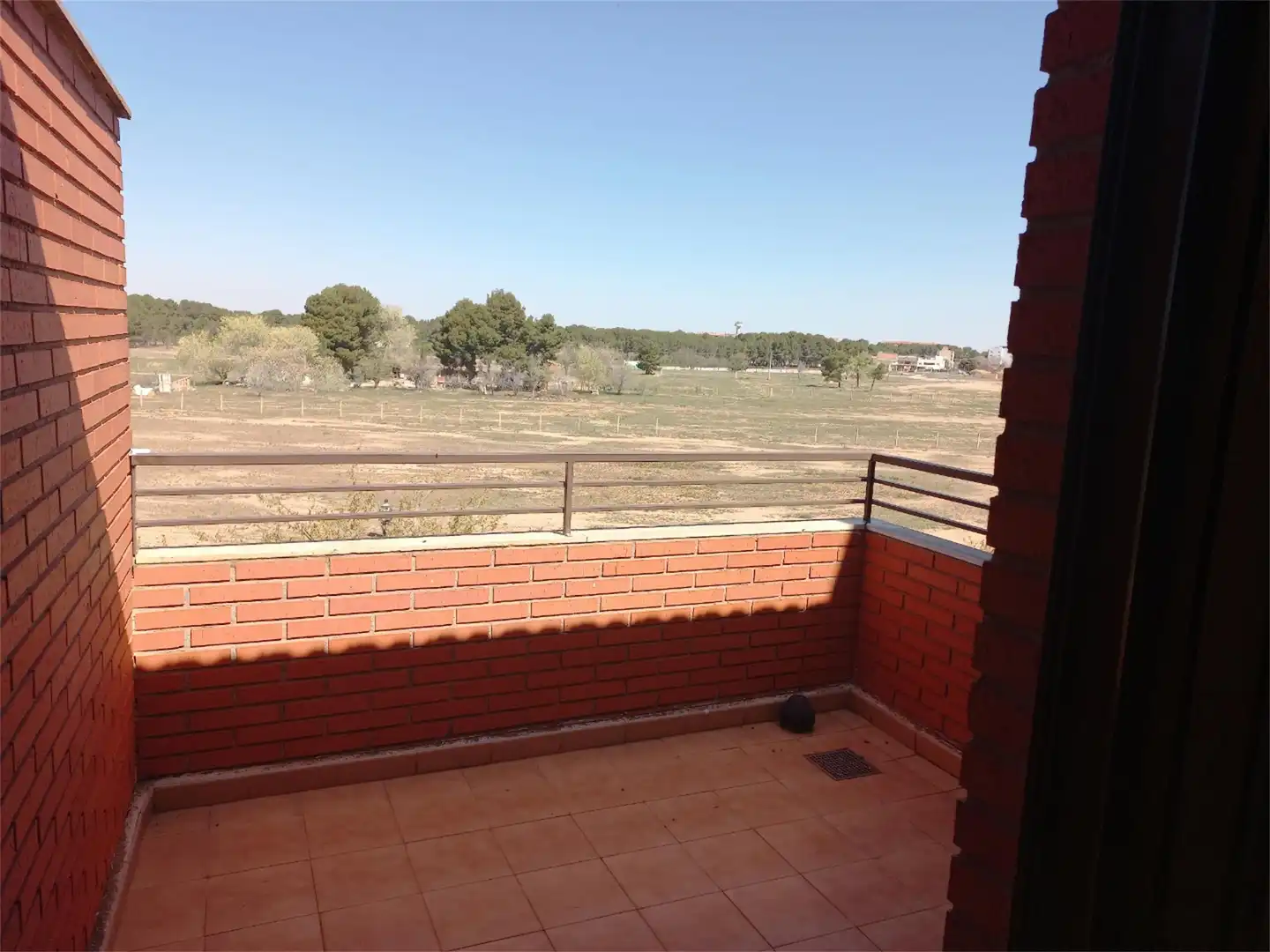 Einfamilien-Reihenhaus zum Verkauf in Calle de la Peseta, 31, San Pedro Terrasse von Einfamilien-Reihenhaus zum Verkauf in Albacete Capital mit Klimaanlage, Terrasse und Balkon