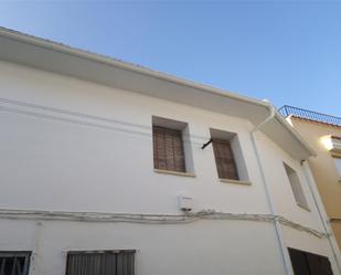 Exterior view of Flat for sale in Deleitosa  with Balcony