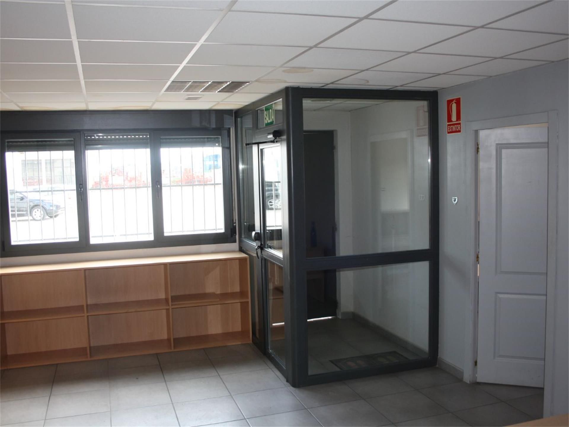 Oficina de lloguer a Avenida Valladolid, 16, Villalbilla de Burgos