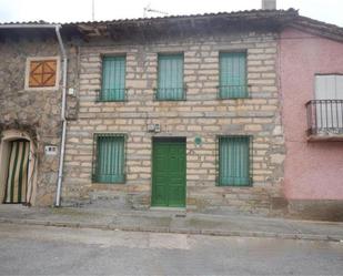 Exterior view of Single-family semi-detached for sale in Castillejo de Mesleón