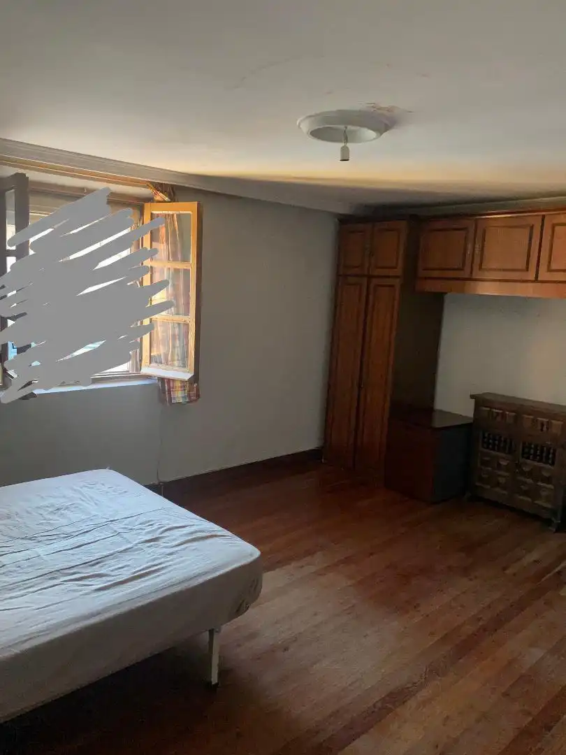 Casa adosada en venda a Estrada Logroño-vigo, 2, Villafría - La Ventilla - Castañares Dormitori de Casa adosada en venda en Burgos Capital