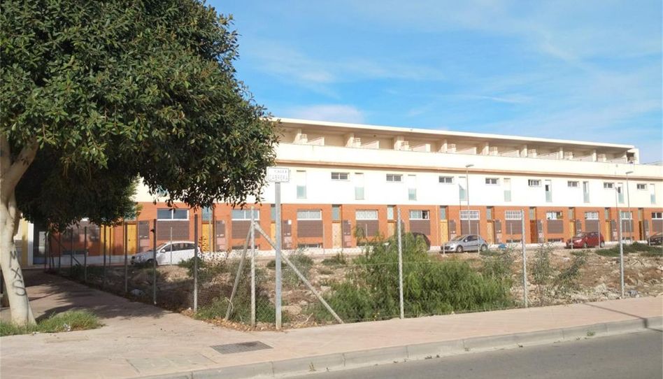 Grundstücke zum Verkauf in Calle Agustín Gómez Arcos, 39, Costacabana - Loma Cabrera, Almería Capital - Bild 1 Foto 1 von Grundstücke zum Verkauf in Calle Agustín Gómez Arcos, 39, Costacabana - Loma Cabrera, Almería Capital