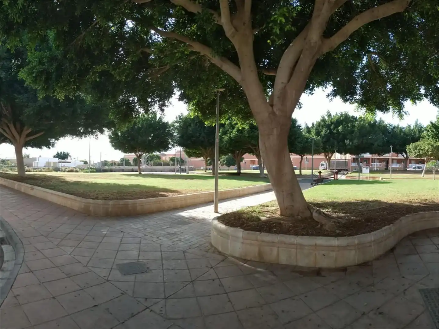 Grundstücke zum Verkauf in Calle Agustín Gómez Arcos, 39, Costacabana - Loma Cabrera Außenansicht von Grundstücke zum Verkauf in Almería
