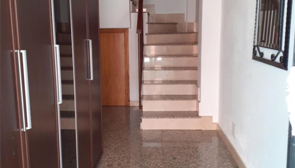 Casa adosada en venta en Calle Cabezabellosa, 49, Miralvalle - Av. Virgen del Puerto - La Data, Cáceres - imagen 1 Foto 1 de Casa adosada en venta en Calle Cabezabellosa, 49, Miralvalle - Av. Virgen del Puerto - La Data, Cáceres