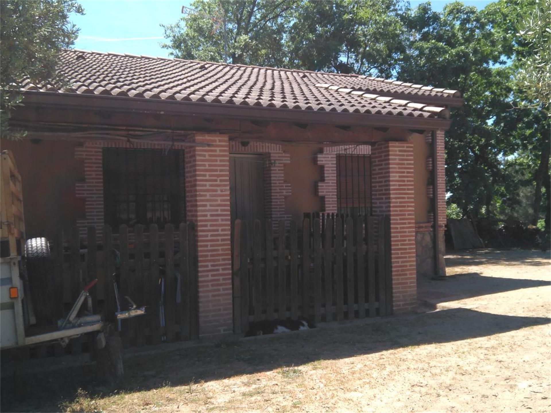 Vista exterior de Casa o chalet en venta en Candeleda con Jardín privado y Trastero