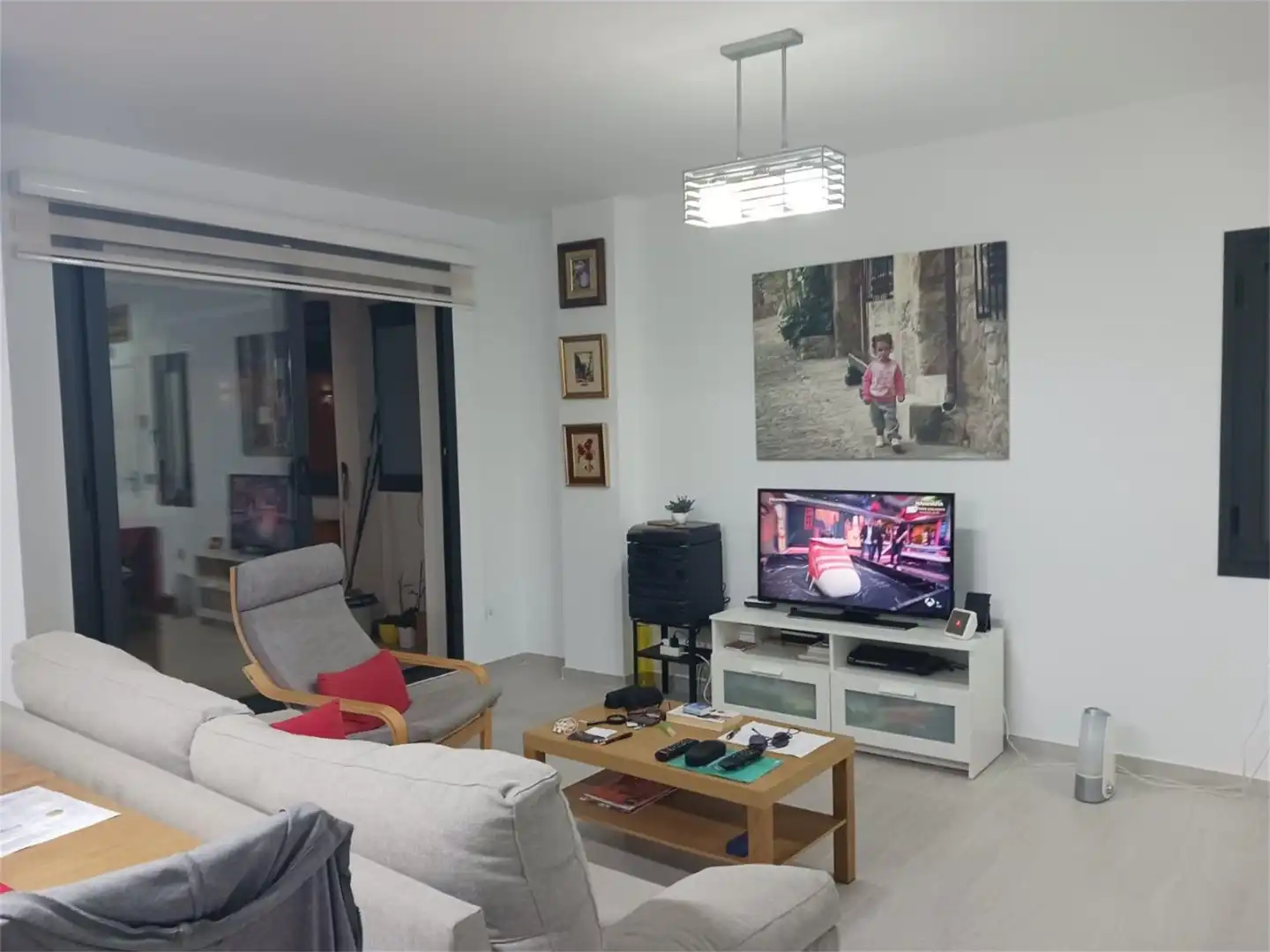 Sala d'estar de Pis en venda en Estepona amb Aire condicionat, Calefacció i Jardí privat